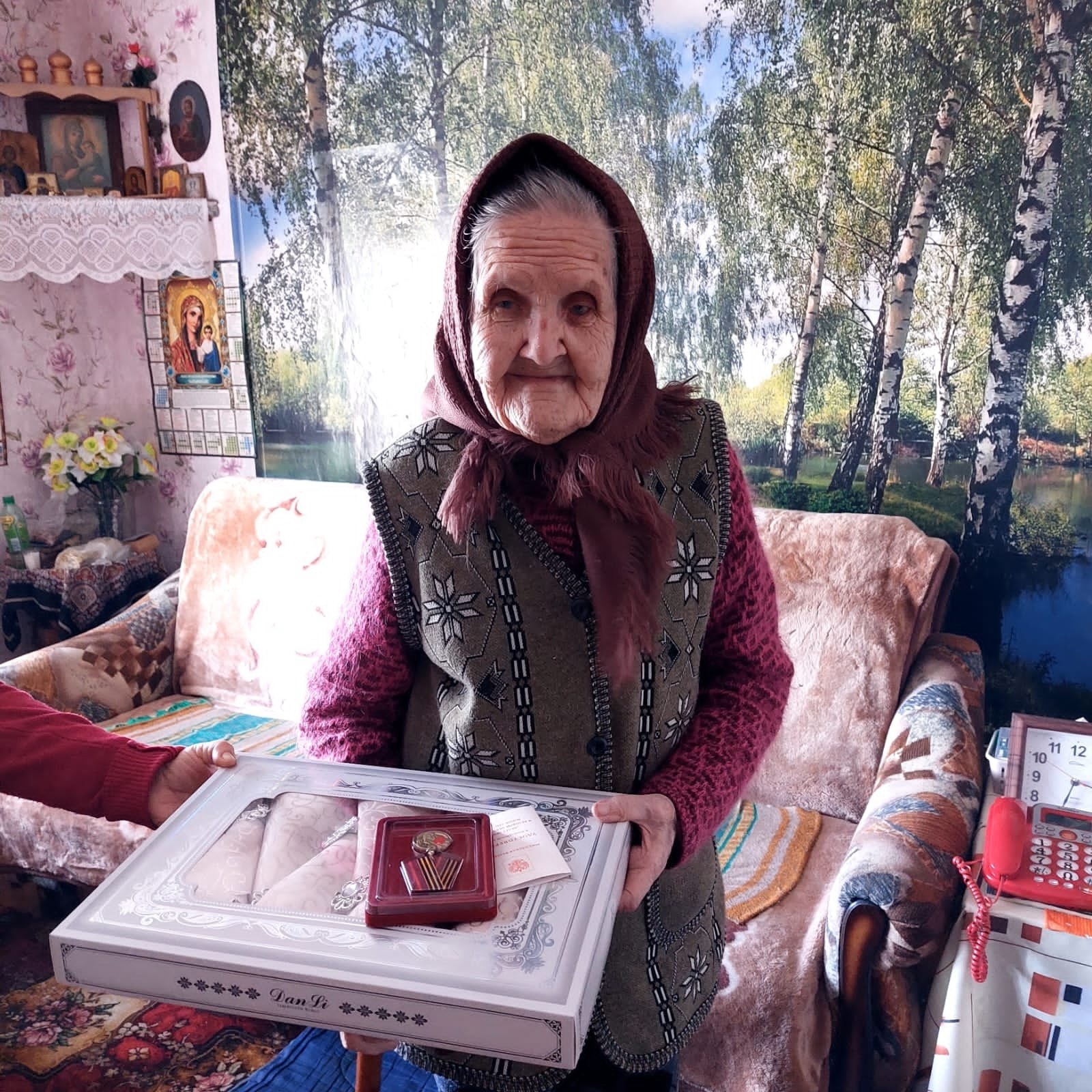Продолжаем вручать юбилейные медали &quot;80 лет Победы в Великой Отечественной войне 1941-1945 гг.