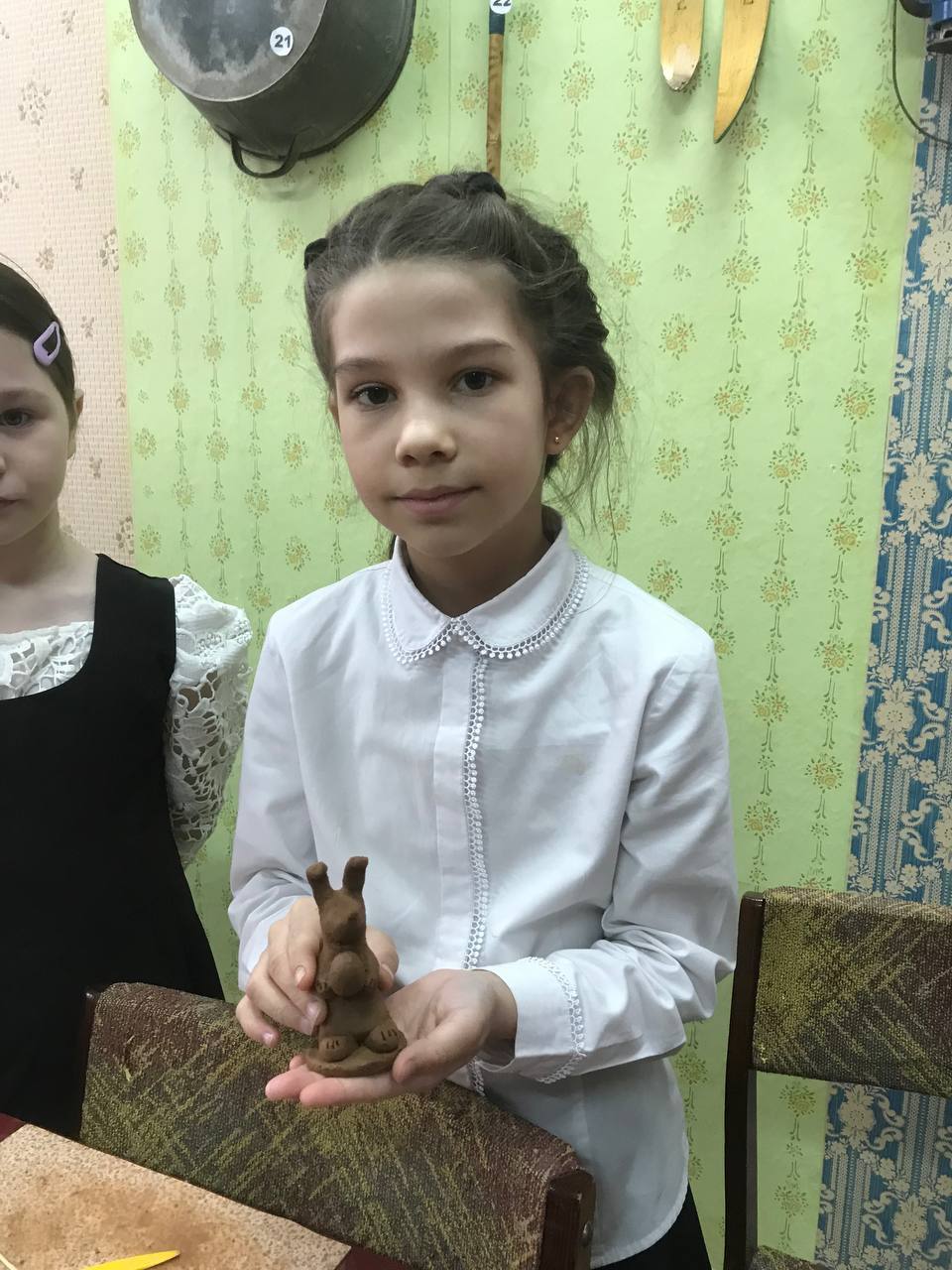 Сегодня Яранский краеведческий музей посетили веселые ребята из 3 «А» класса государственной школы.
