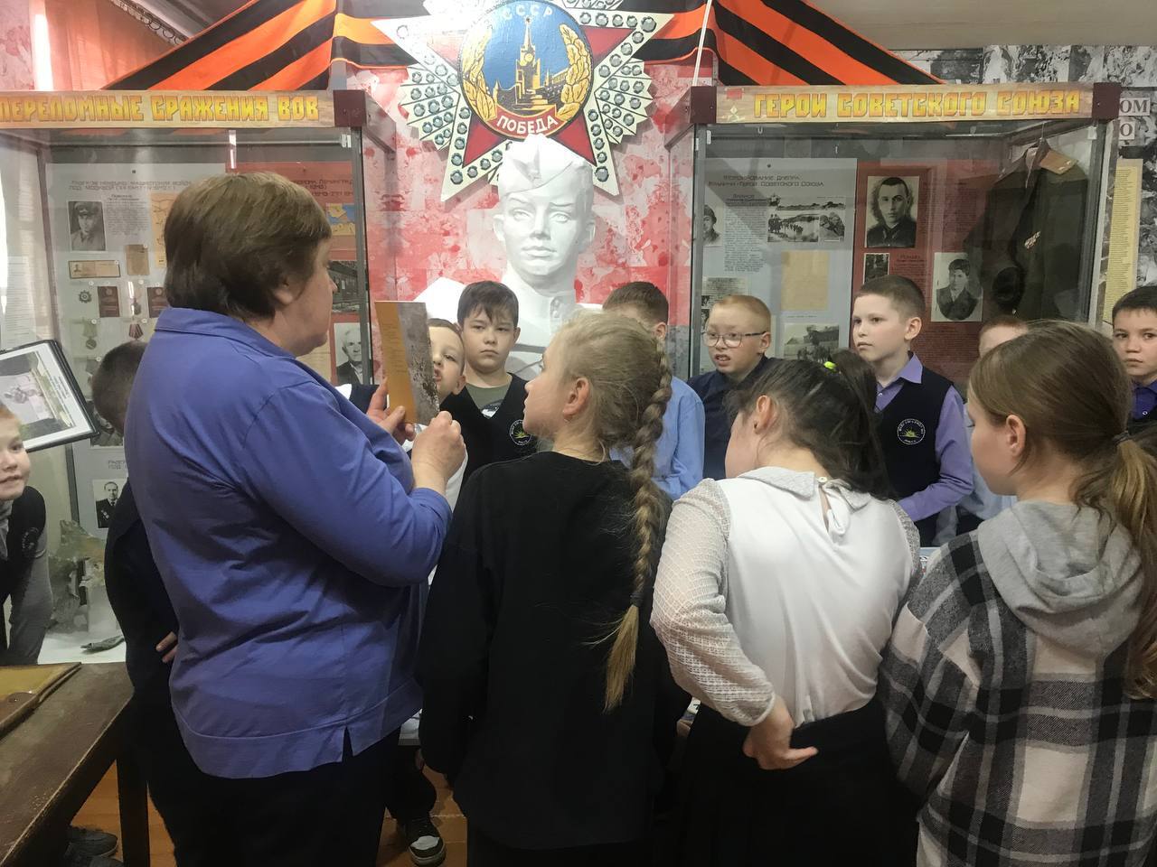 В Яранском краеведческом музее состоялось мероприятие &quot;Этих дней не смолкнет слава&quot;.